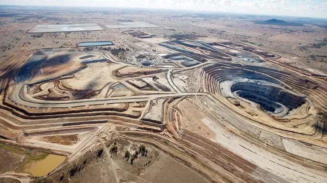 Calcatreu proyecta exportaciones por USD 1.800 millones y posiciona a Río Negro en el mapa minero argentino
