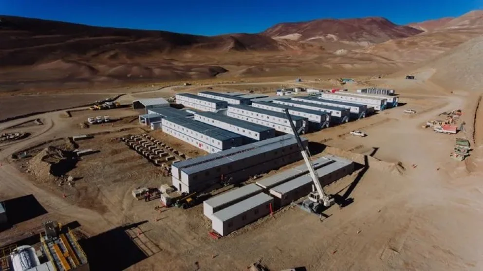 Vicuña y La Rioja avanzan en un acuerdo para ordenar infraestructura, empleo y proveedores locales